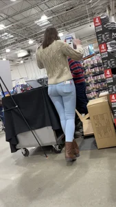 Hot girl at Costco in skin tight jeans with a great ass