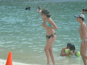 Bikini girls
