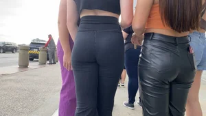 Blonde with tight ass in leggings