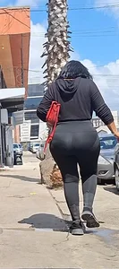 Mature MILF BBL big butt in black leggings [oc]