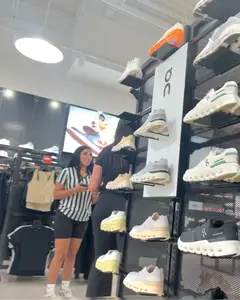 Same footlocker different Latina (oc)