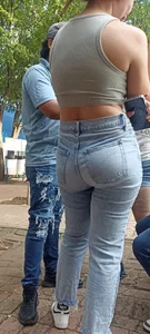 College 18 Years old fit girl with a Big and nice ass [OC]