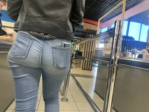 Teen slut tight jean ass