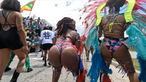 Hypnotizing Haitian Bounces Her Phat Pinballs