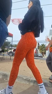 Slim latina perfect body in orange leggings [oc]