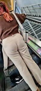 Escalator girls, cant get enough of this view