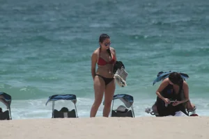 Sexy Florida beach bikini girls