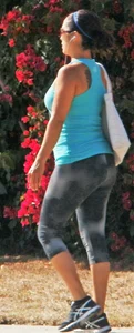Candid girls in leggings and tights