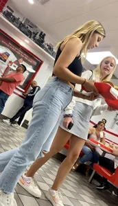 2 SEXXXY girls at In N Out