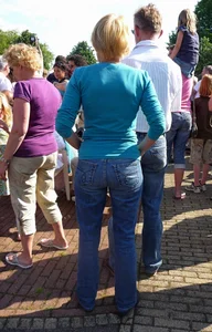 Street candid milf wearing tight blue jeans creepshot