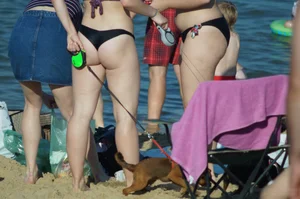 Girl with Hot Ass in Swimsuit Beach Candid Photos