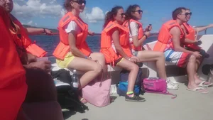 Milf in yellow shorts with vpl and a wedgie