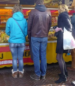Street candid milfs and girls wearing tight blue jeans creepshots