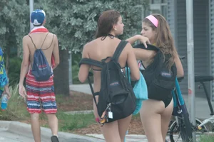 Deerfield Beach girls in bikinis