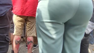Nice teen ass in pants (first post and pics)