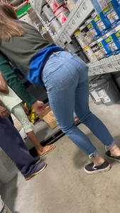 Bitch Knows How To Pose Her Ass!