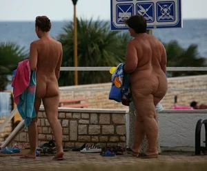 Nude beach pool milfs and mature ladies