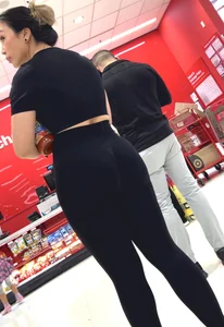 Asian milf perfect round ass in yoga pants and top long creep