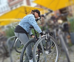 She cared about her bike, I did about her ass (sexy leggings)