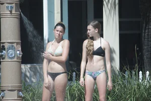 Sexy Florida beach bikini girls