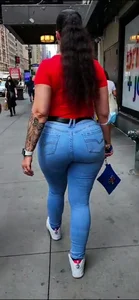 Awaitin 4 dose Jeanz 2 Bust Out