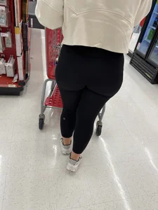 SEXY PAWG IN LULUS BEST ASS IVE SEEN IN REAL LIFE