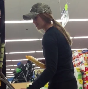 Candid girls in leggings and tights