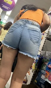 Ass-eating latina (more than 50 pics)
