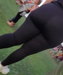 Big ass in black leggings