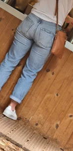 Nice milf ass in jeans
