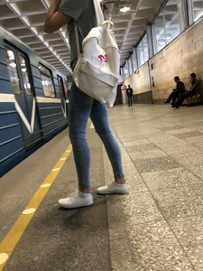 Hot Booty and Legs in Tight Jeans Street Creepshots