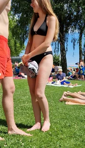 Skinny Teen  Candid Girl With Wet Hair, in a Swimsuit, Beach Creepshots