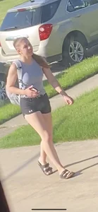 Street candid grl in shorts and sandals creepshot