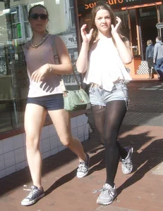 Candid Girls With Hot Legs in Shorts  and Black Pantyhose