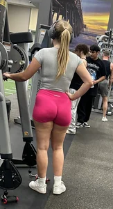 Stacked blonde college PAWG with pink shorts being eaten by ass