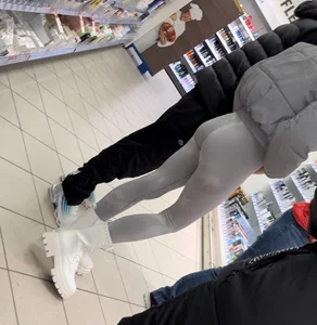 German petite tight grey leggins slut gave me a show infront of her bf