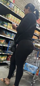 Fine lady in black shopping Bendover/squat‼️
