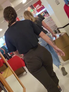 College PAWG with perfect bubble ass w/ Closeups