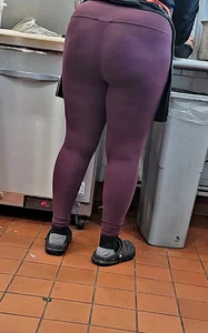 Thick lightskin making my smoothie