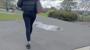 Jiggly ass Latina in leggings