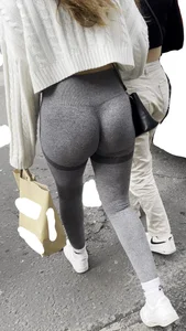 Amazing tight grey legging PAWG