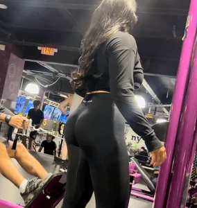 Stupid Thick Ass Latina at Gym
