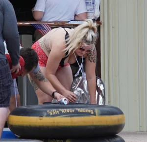 Salt River Tubing girls