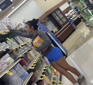 Maybe the hottest college girl I’ve capped … amazing ass