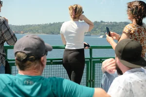 Fat ass in yoga pants showing off (OC)