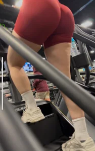 Dumb thicc Latina
