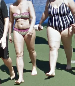 Waterpark MILFs 5