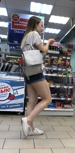 Hot Muscular Legs in Shorts Supermarket Candid Gallery