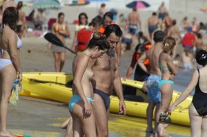 Sexy mature girls on Vilanova topless beach