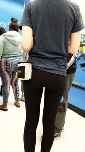 Candid Walmart in line in leggings with a cute booty